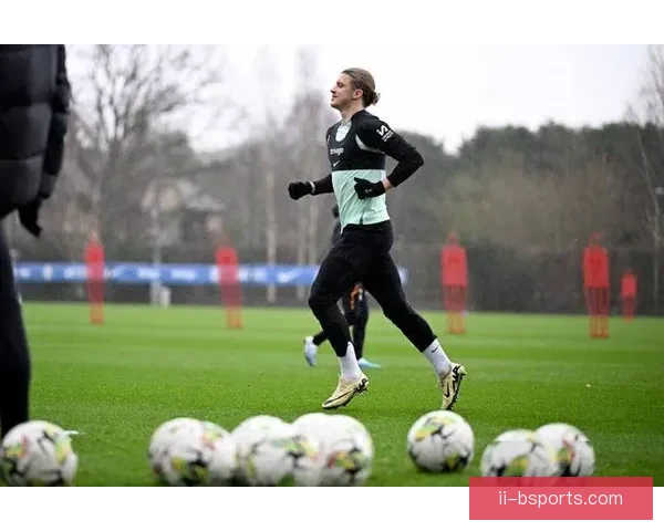 围绕加拉格尔完美融入马竞体系战术价值全面爆发引领中场格局崛起